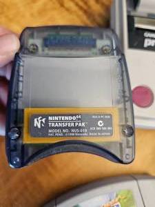 lot 213 image: Retro Nintendo Gadgets