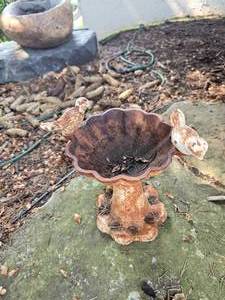 lot 154 image: Miniature Cast Iron Birdbath