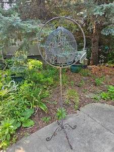 lot 160 image: Charming Garden Birdcage Flower Basket