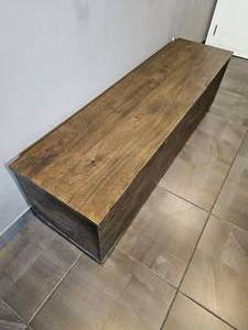 lot 31 image: Modern Styling Duncan Trunk