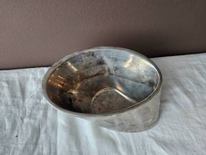 lot 148 image: Nambe 5294 Candy Bowl