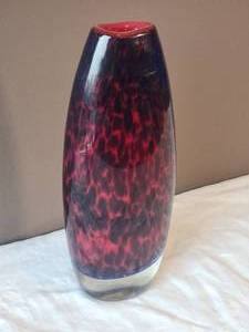 lot 26D image: Mysterious Fine Studio Art Glass Vase - NOVICA Handblown Collection - Red Leopard