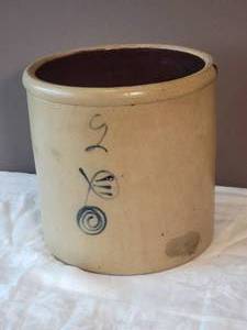 lot 28 image: Antique Red Wing Salt Glaze Crock - 2 Gallon