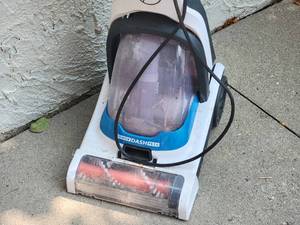 lot 183 image: Hoover Powerdash Pet Floor Finishing Machine - FH50700