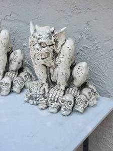lot 184 image: Mischievous Halloween Plaster Gargoyle Pair