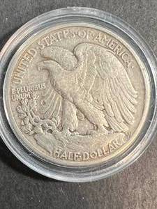 1941 US WALKING LIBERTY HALF DOLLAR IN AIRTITE