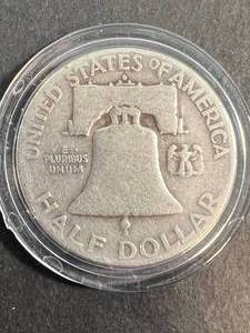 1951-D US FRANKLIN HALF DOLLAR IN AIRTITE