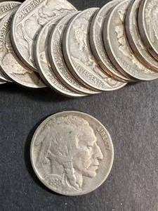GROUP OF 40 US BUFFALO NICKELS