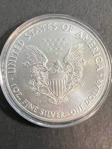 2016 AMERICAN SILVER EAGLE 1 TROY OZ .999 FINE SILVER IN AIRTITE