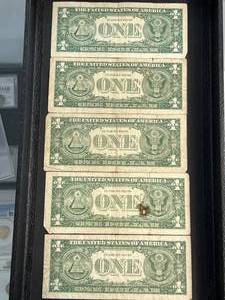 5 US BLUE SEAL $1 SILVER CERTIFICATES