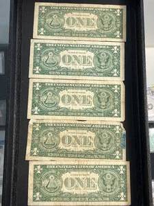5 US BLUE SEAL $1 SILVER CERTIFICATES