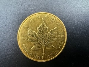 lot 1 image: 1984 .9999 Pure 1 Oz. Gold Maple Leaf Coin