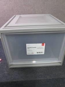 lot 76 image: Iris 43.4 qt. 1 Drawer Stackable St...