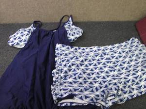 lot 166 image: 2XL Ladies 2pc Swimsuit...