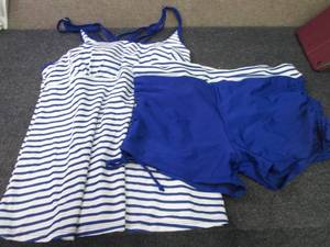 lot 167 image: 2XL Ladies 2pc Swimsuit...