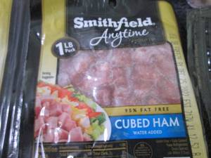 lot 263 image: CC 6 - 1lb pks FROZEN Smithfield An...
