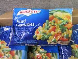 lot 267 image: DD 12- 16 oz FROZEN Birds Eye Mixe...