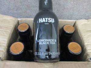 lot 320 image: 6- 400 ml Hatsu Lemonade & Black Te...