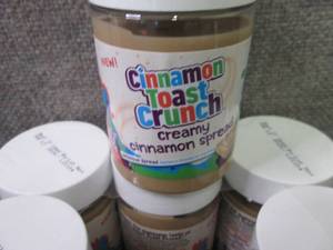 lot 322 image: 6- 10 oz Cinnamon Toast Crunch Crea...