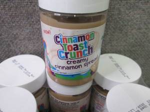 lot 323 image: 6- 10 oz Cinnamon Toast Crunch Crea...