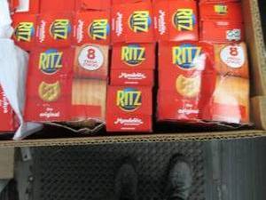 lot 415 image: Ritz Crackers...