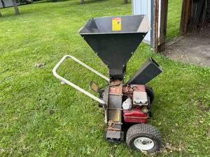 lot 20 image: 5 HP Commercial Duty Rated Wood Shipper