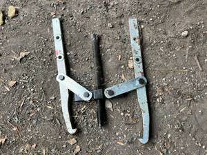 lot 36 image: Specialty Tool