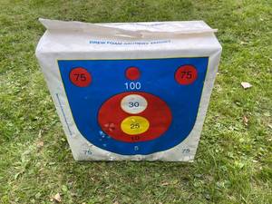 lot 41 image: Archery Target