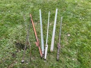 lot 42 image: Fence Posts