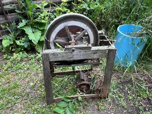 lot 51 image: Vintage Stone Sharpening Wheel