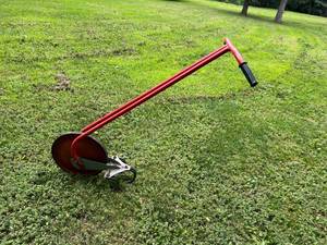 lot 53 image: Garden Tool