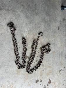 lot 79 image: Chain