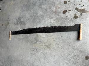 lot 87 image: Vintage 2 Man Saw