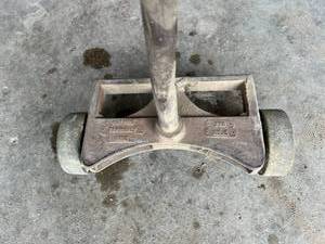 lot 97 image: Nutting Barrel Truck