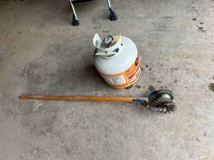 lot 98 image: Edger & Propane Tank (Empty)