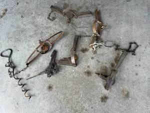 lot 109 image: Traps