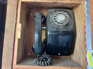 lot 130 image: Rotary Phone