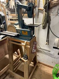 lot 175 image: AMT BeltDisc Sander on Stand
