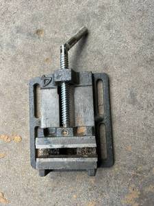 lot 181 image: Machinists Vise