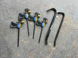 lot 190 image: Quick-Grip Clamps & Pry Bars