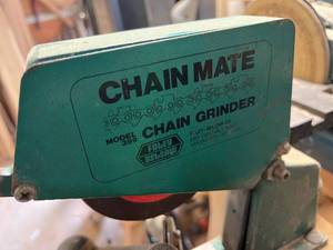 lot 195 image: Chain Mate Model 399 Chainsaw Blade Sharpener