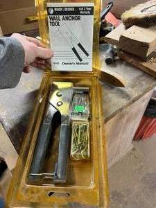lot 214 image: Wall Anchor Tool