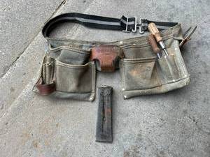 lot 242 image: Tool Belt & 4 lb Wedge