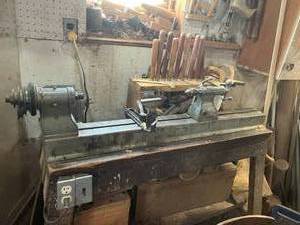 lot 249 image: Rockwell Wood Lathe with Lots of Extras