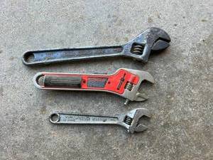 lot 263 image: Adjustable Wrenches