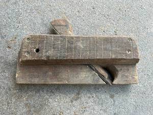 lot 275 image: Antique Planer