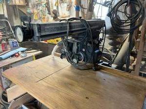 lot 280 image: Craftsman 10 Radial Saw on Stand