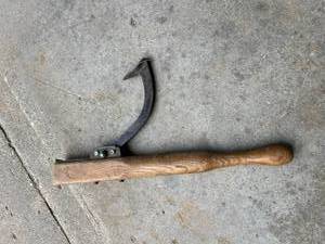 lot 303 image: Antique Cant Hook
