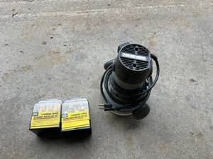 lot 304 image: Porter Cable Router & Carbide Tipped Bits