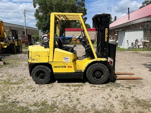 lot 5 image: Hyster 8000 lb LP Forklift